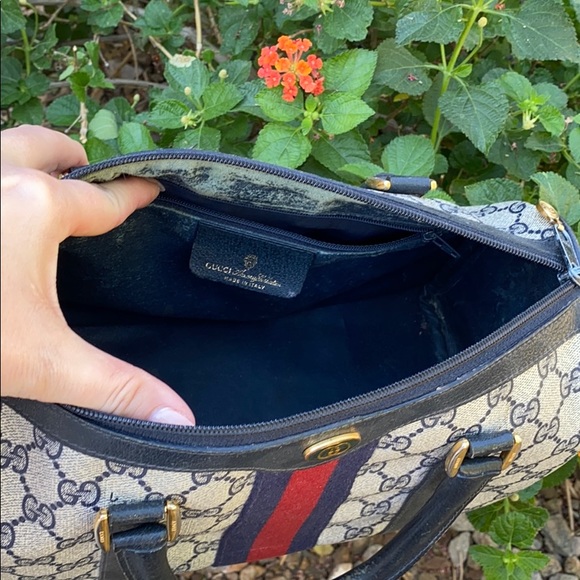 Authentic Vintage Gucci Boston bag - Picture 6 of 13